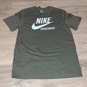 Nike Sportswear Mens Logo T-Shirt